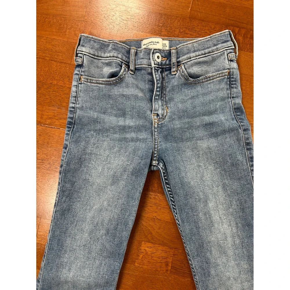 Abercrombie Kids Jeans Girls 11/12 Blue High Rise Flare Raw Hem Denim